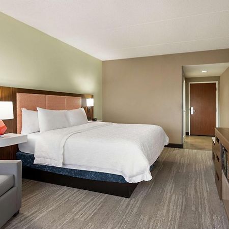 Hampton Inn & Suites Frederick/Fort Detrick Bagian luar foto