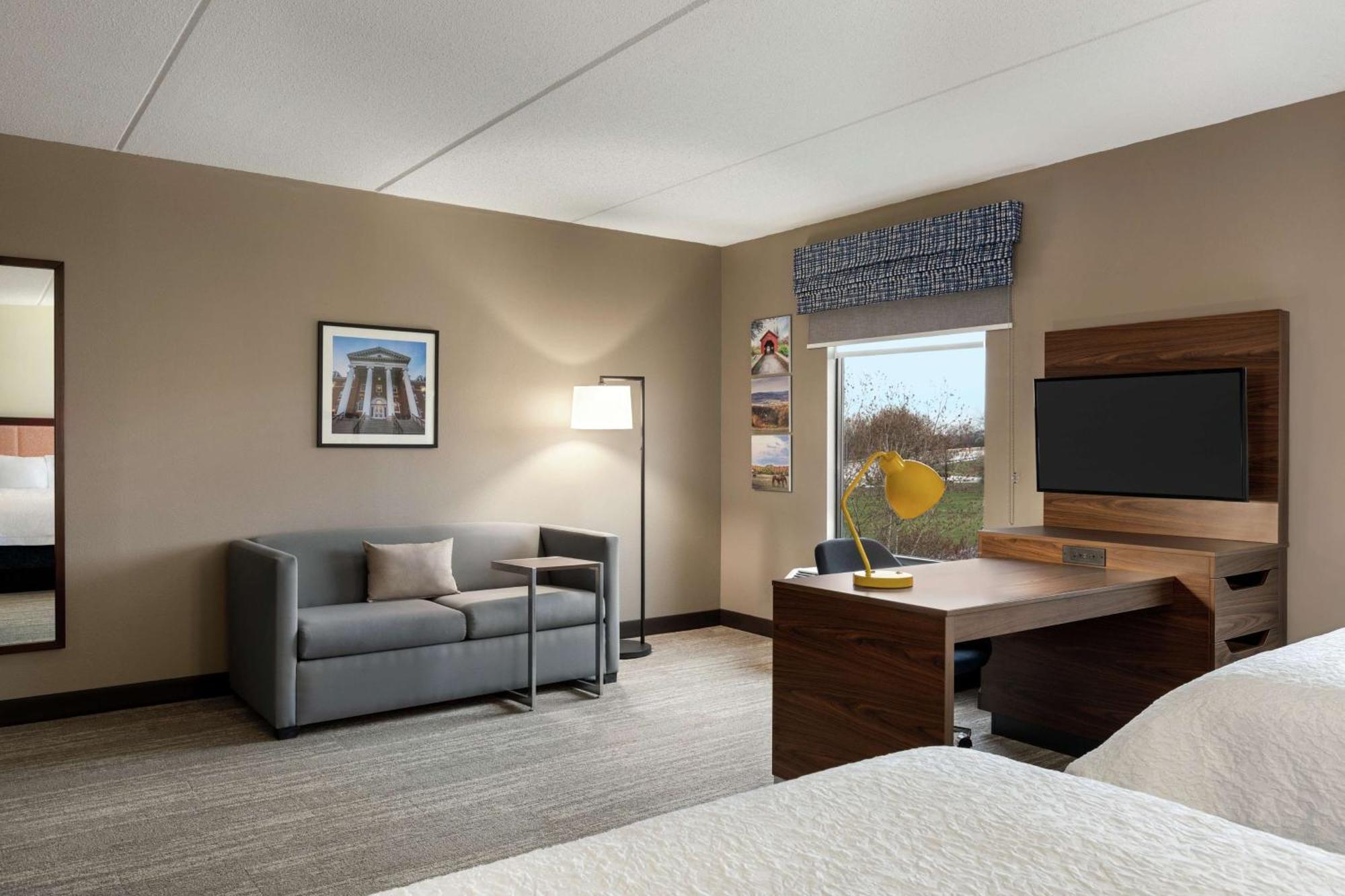Hampton Inn & Suites Frederick/Fort Detrick Bagian luar foto