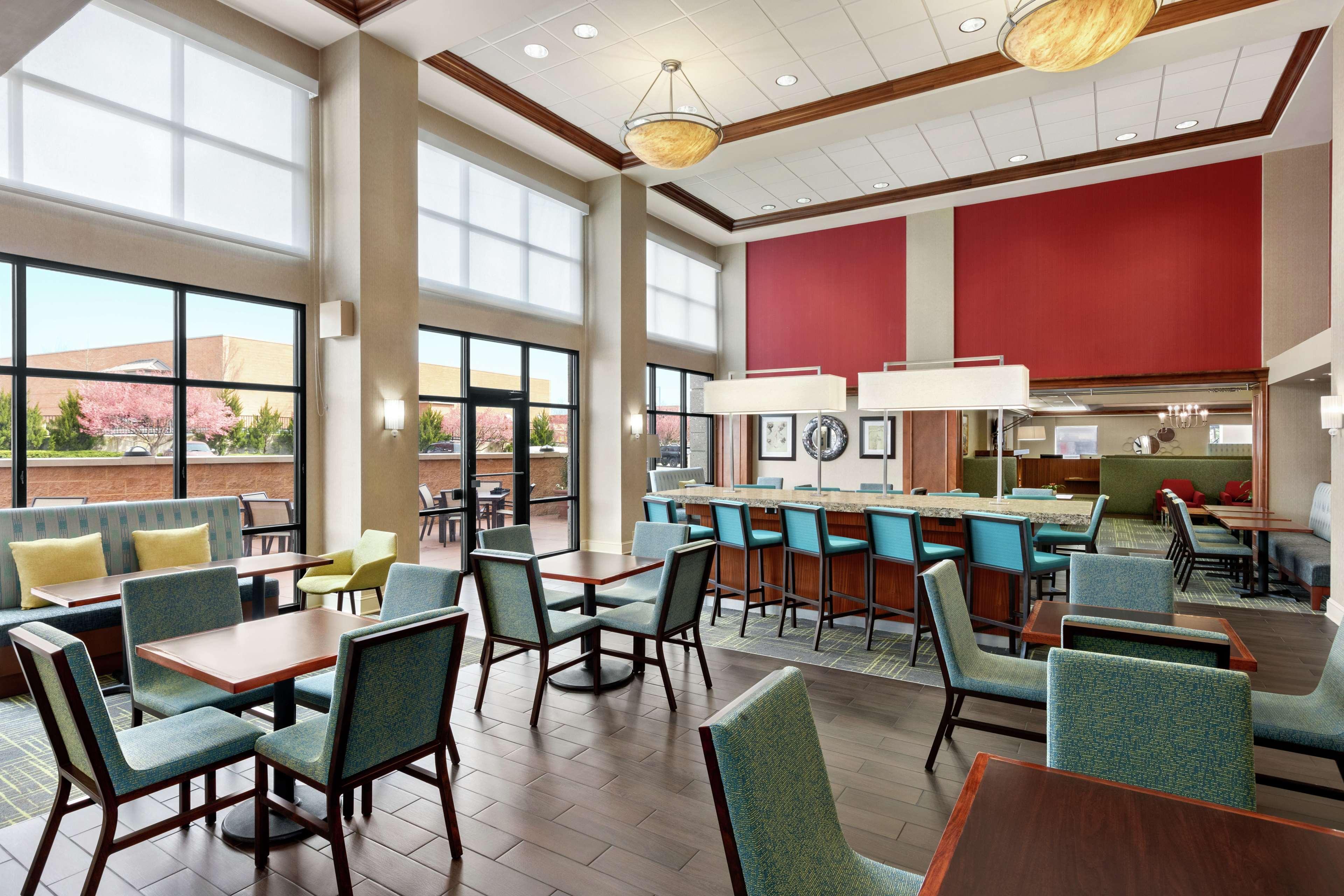 Hampton Inn & Suites Frederick/Fort Detrick Bagian luar foto