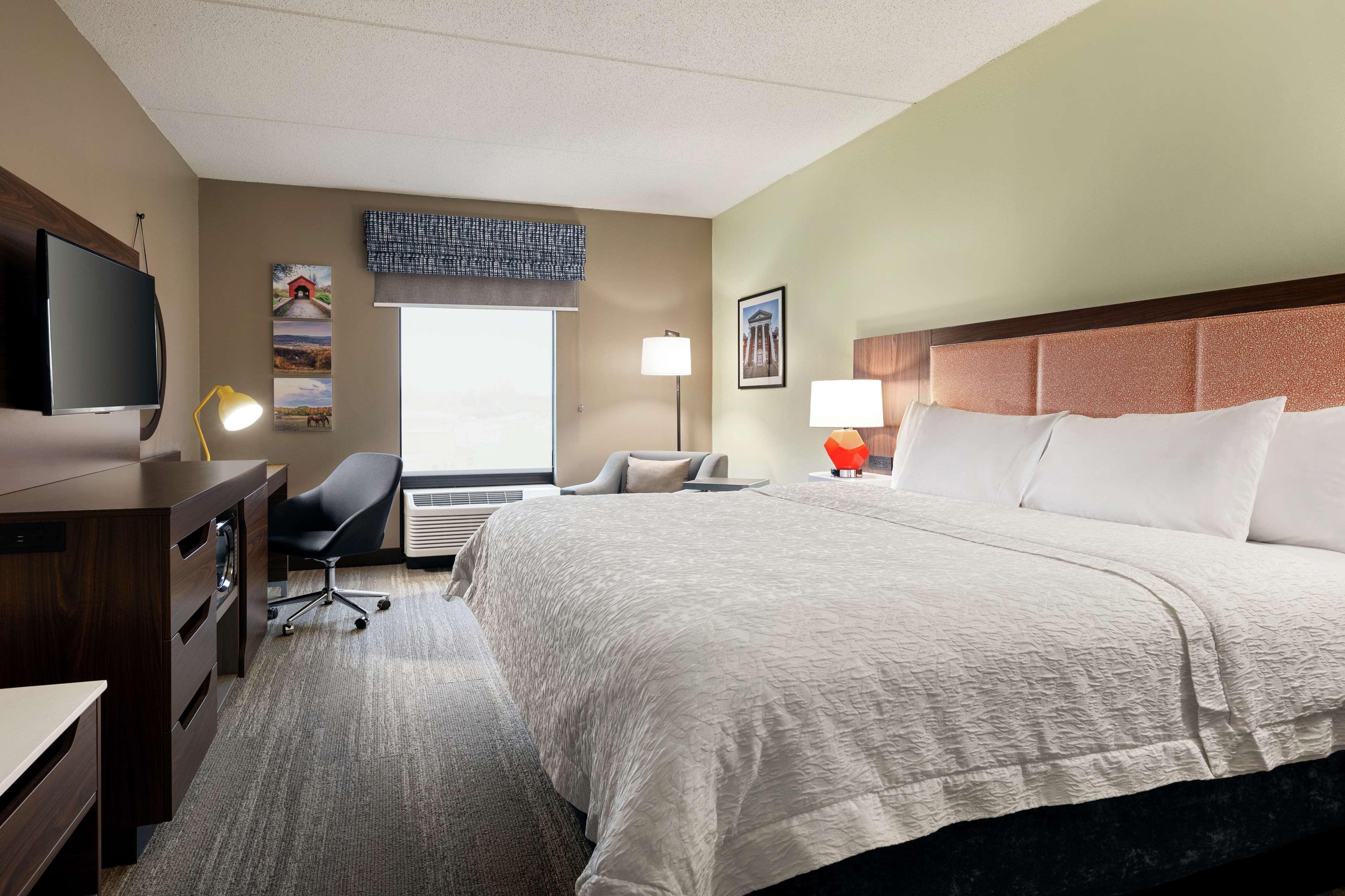 Hampton Inn & Suites Frederick/Fort Detrick Bagian luar foto