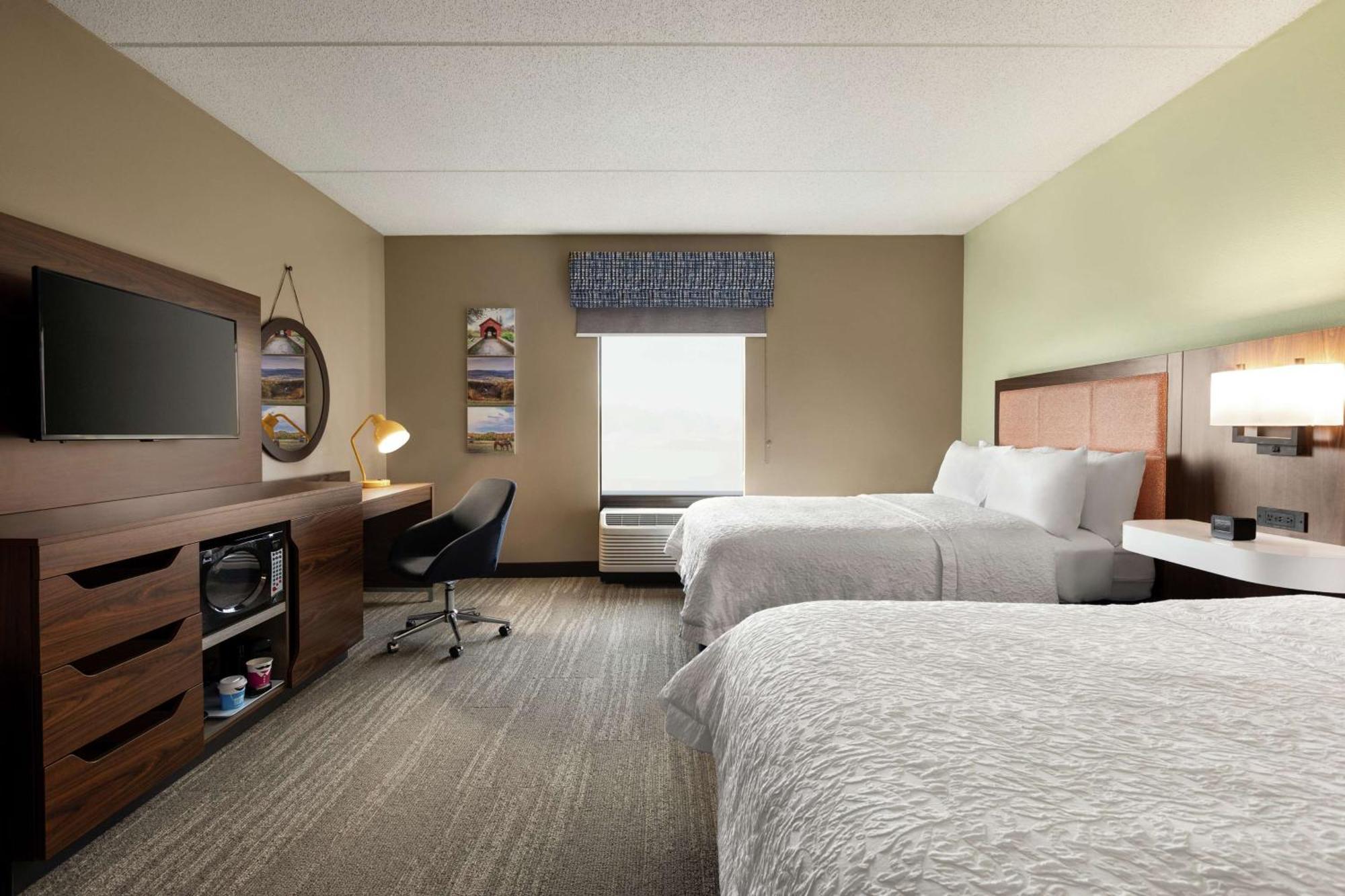 Hampton Inn & Suites Frederick/Fort Detrick Bagian luar foto