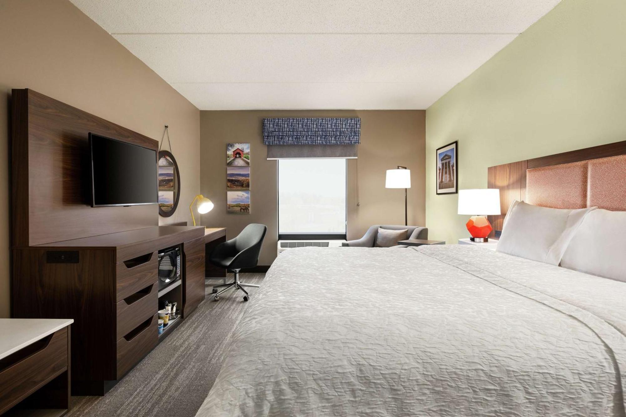 Hampton Inn & Suites Frederick/Fort Detrick Bagian luar foto
