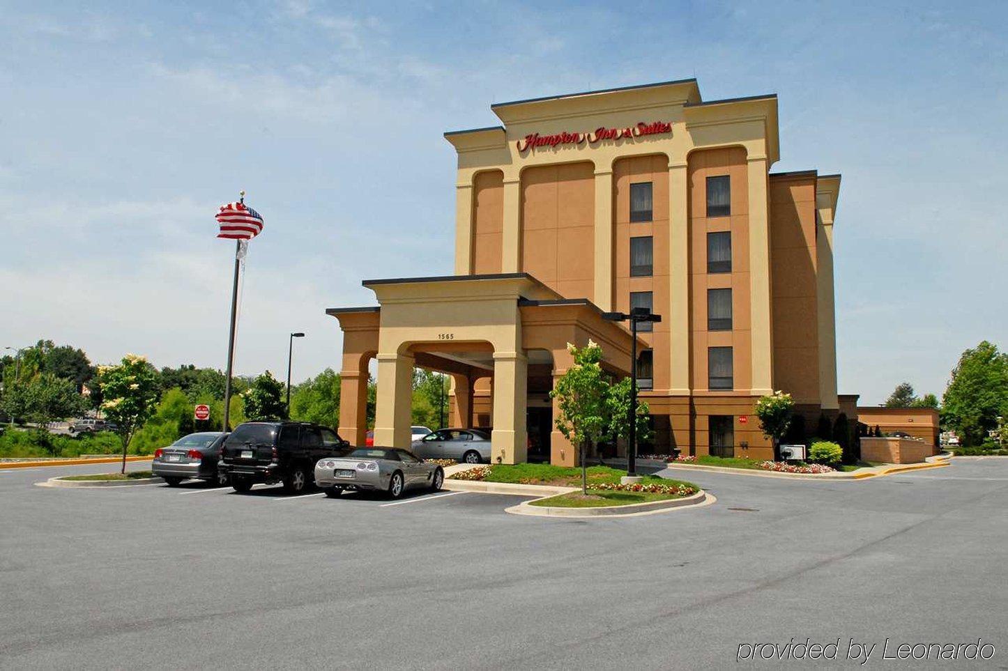 Hampton Inn & Suites Frederick/Fort Detrick Bagian luar foto