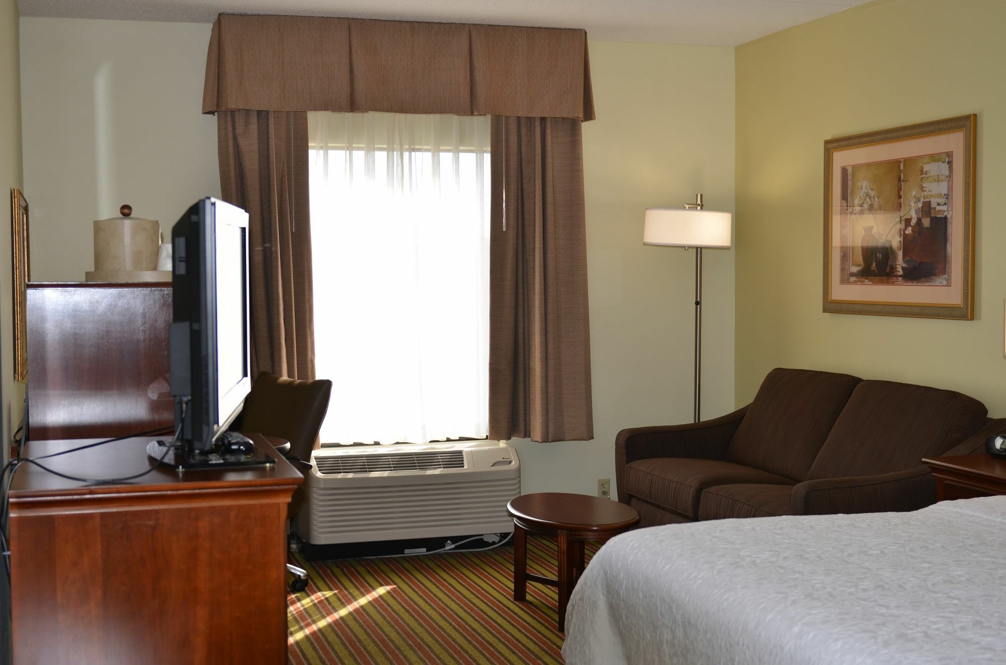 Hampton Inn & Suites Frederick/Fort Detrick Bagian luar foto